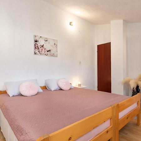 Apartman Umpa Omišalj Exterior foto
