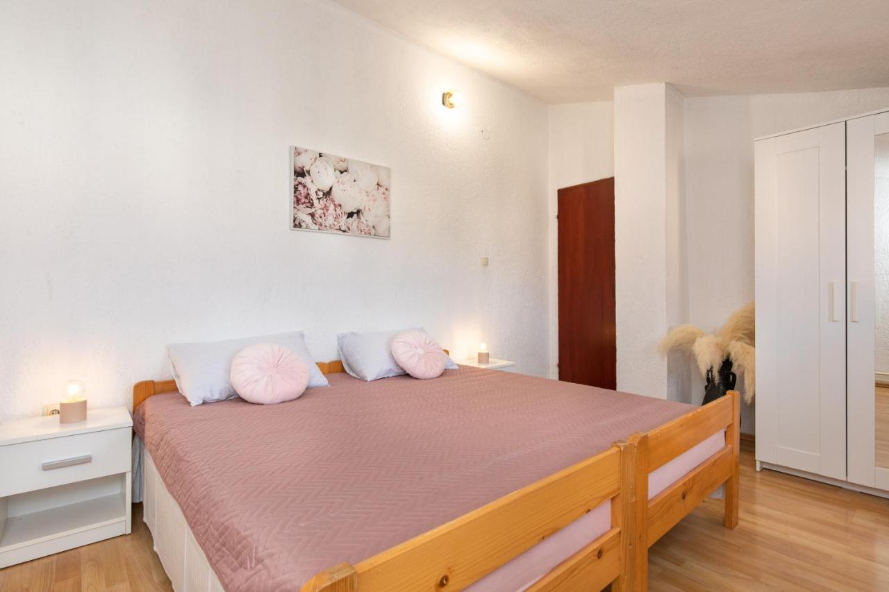 Apartman Umpa Omišalj Exterior foto