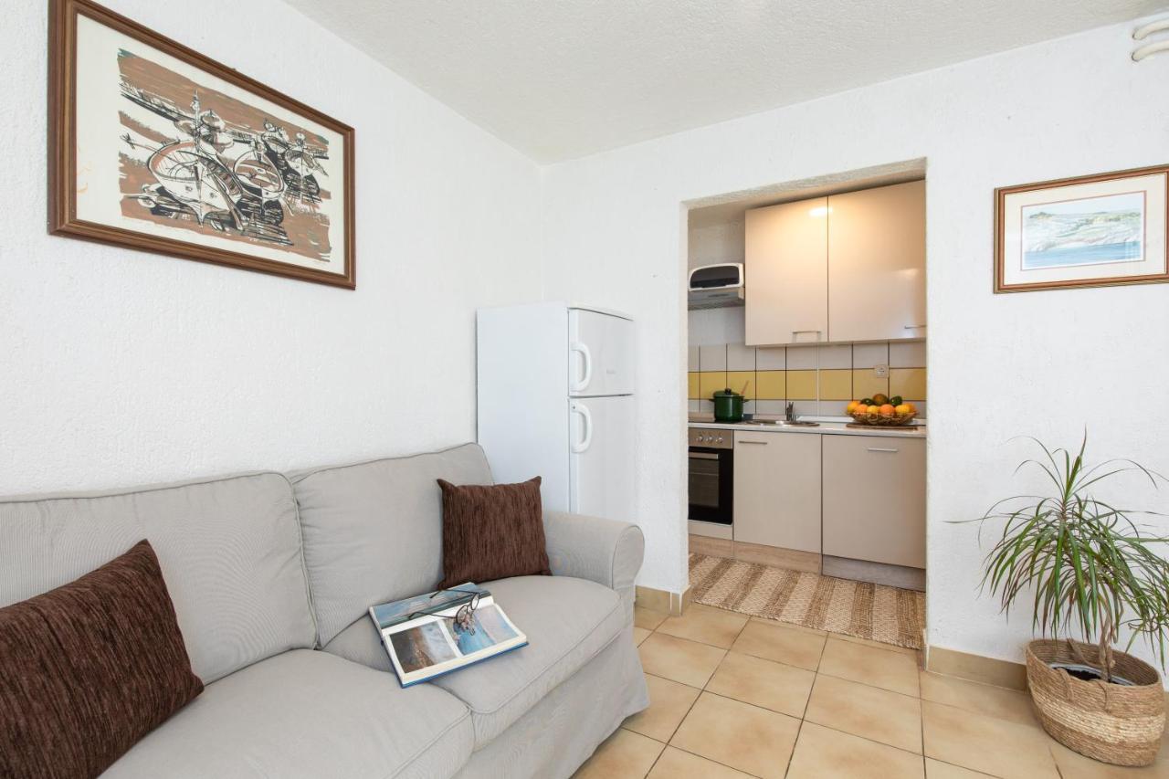 Apartman Umpa Omišalj Exterior foto